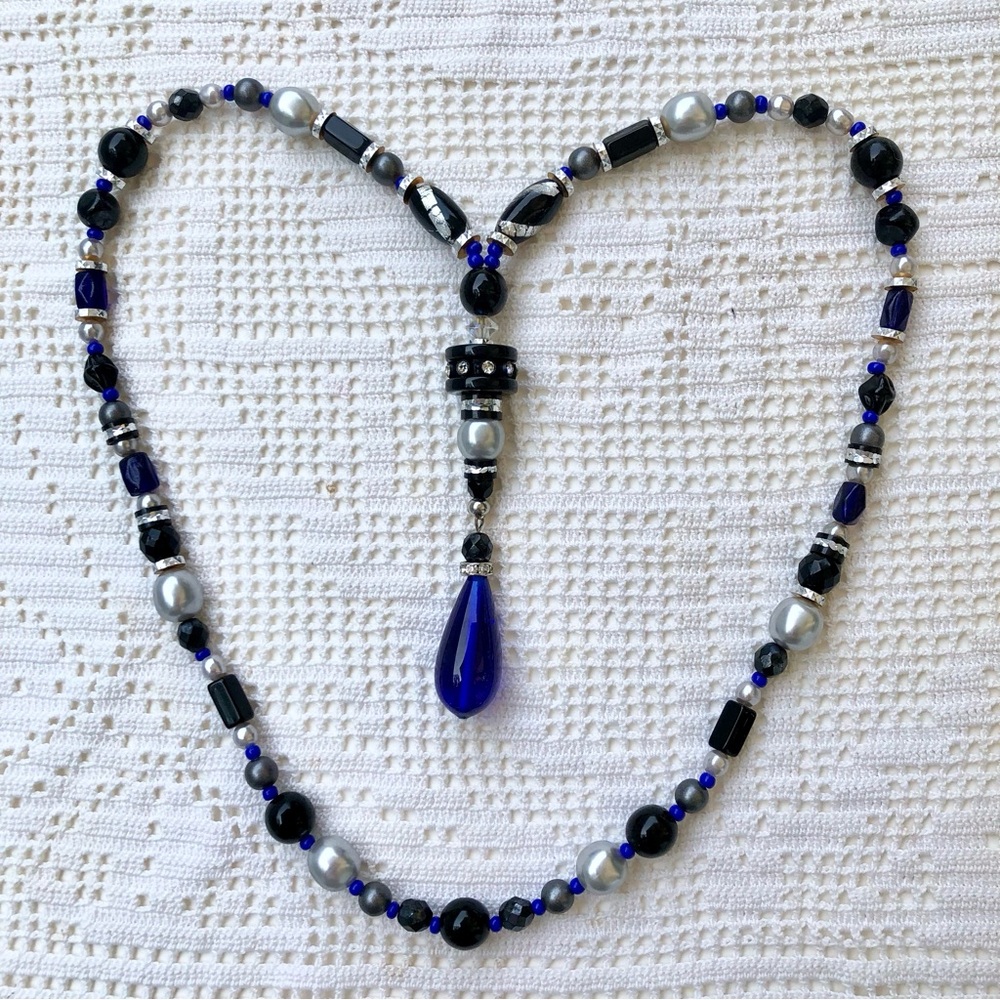 Colbalt blue teardrop pendant necklace black silver beads